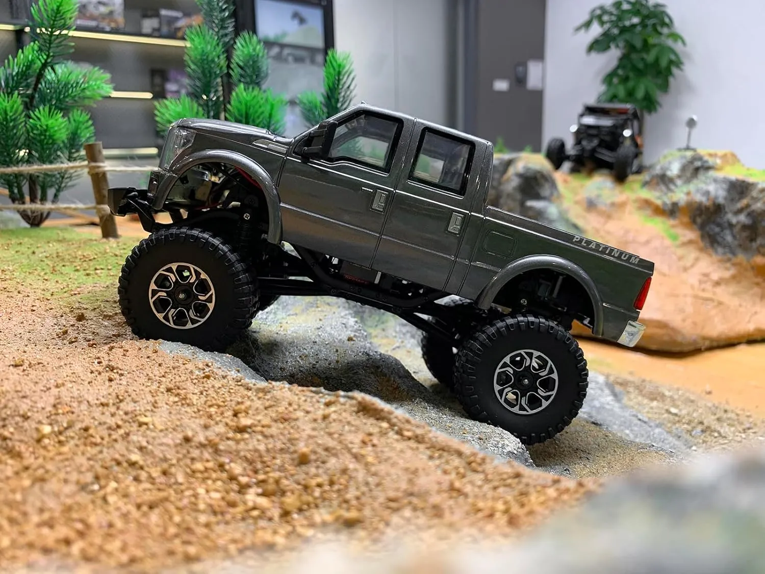 1/24 4WD F350 Remote Control Crawler RTR Full Scale Simulation RC Off-Road Truck Vehicle Model, 2.4Ghz with LED Lights (Silvery)