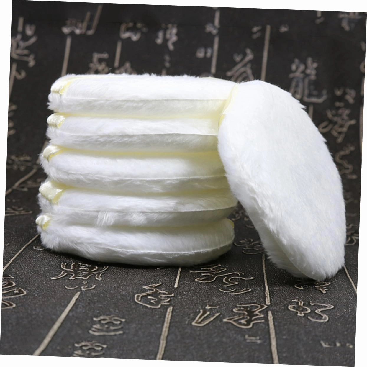 30pcs Plush Makeup Puff Fluffy Sponge for Foundation Concealer Blush Highlighter for Women Girls White