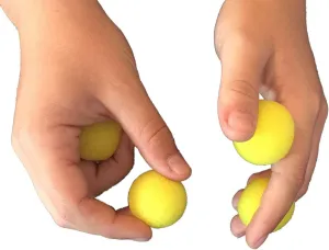50pcs Set 2.5cm Yellow Sponge Soft Ball Close-Up Magic Street Classical Comedy Trick Props (Yellow,2.5cm/1inch)