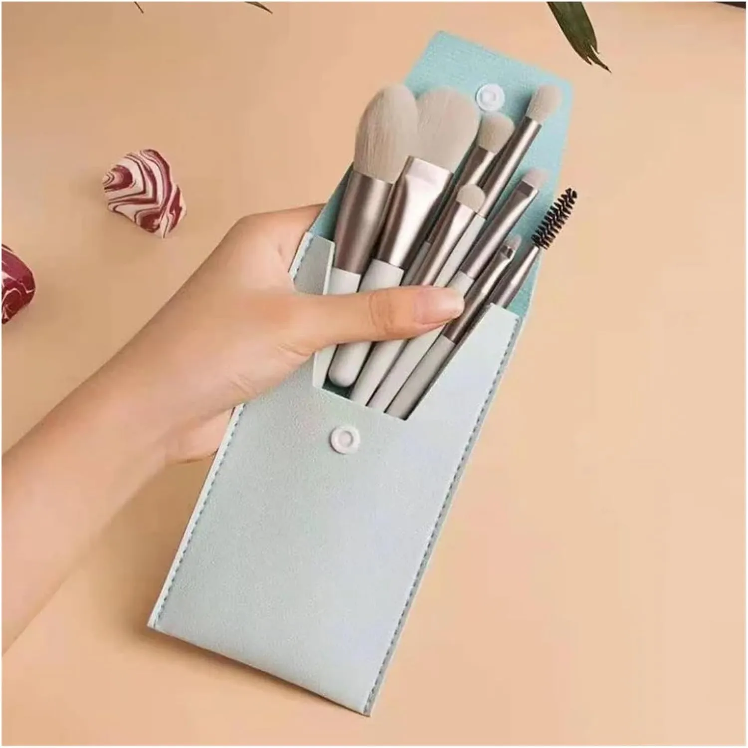 8PCs Soft Fluffy Makeup Brushes Set for Cosmetics Foundation Blush Powder Eyeshadow Kabuki Blending Makeup Brush Beauty Tool(Green)