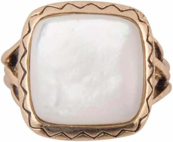 Barse Jewelry Wave of White Mother of Pearl Golden Ring