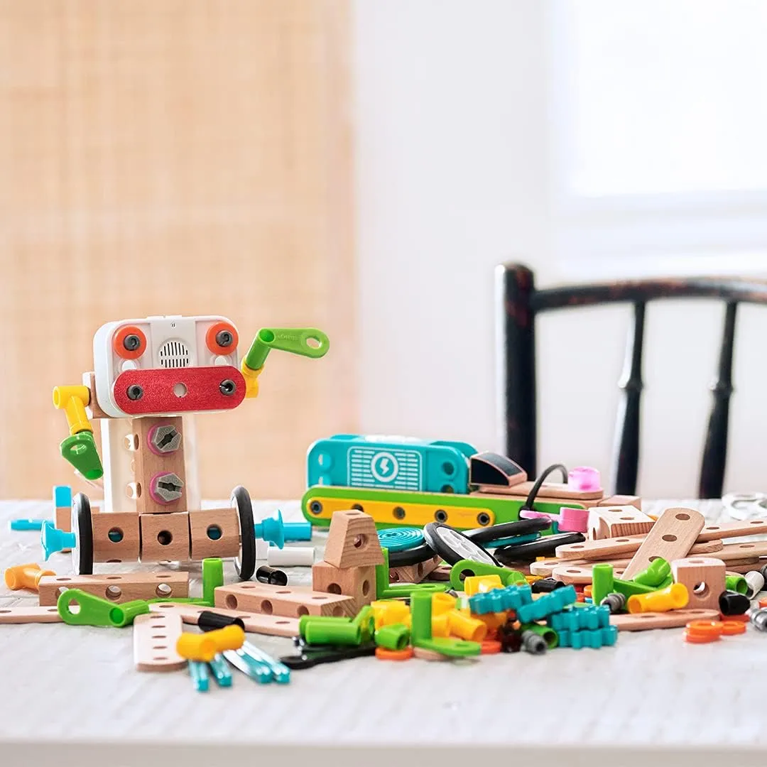 BRIO Builder 34592 - Builder Record and Play Set - 67-Piece Construction Set STEM Toy with Wood and Plastic Pieces and a Sound Recorder for Kids Age 3 and Up