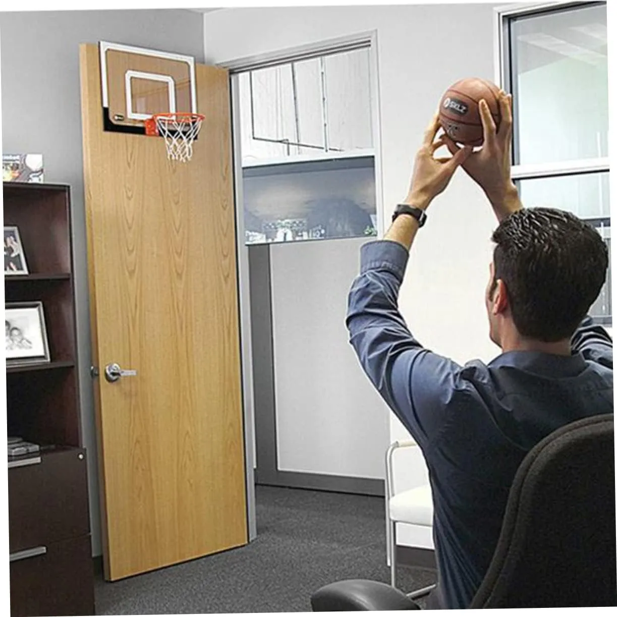 ERINGOGO 1pc Mini Basketball Board Door Hanging Basketball Board Creative Basketball Board Indoor Basketball Board, 45.5X30.5CM, Red