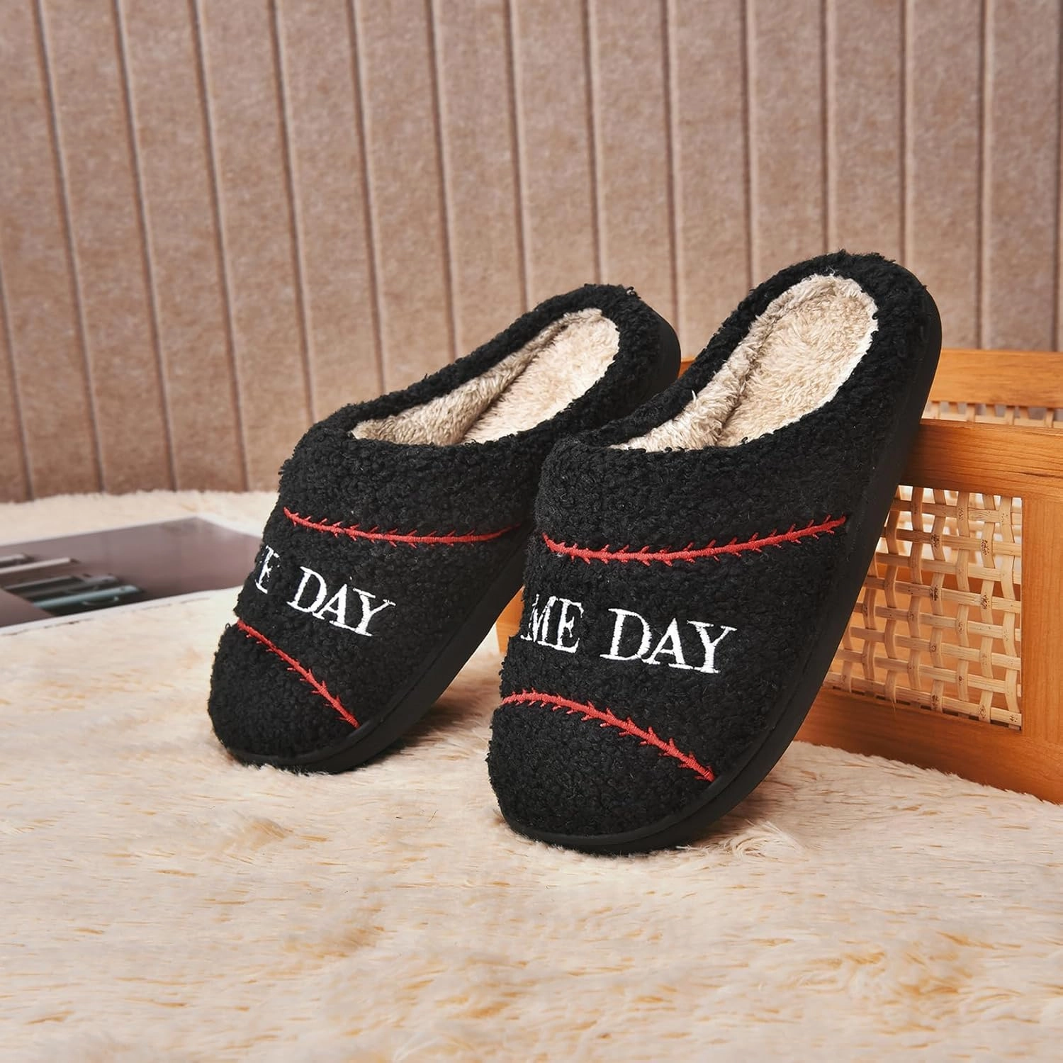 INMINPIN Kids Girls Boys Ball Sports Slippers Soft Curly House Shoes Memory Foam Non-Slip Indoor Outdoor Slippers for Sports Fan