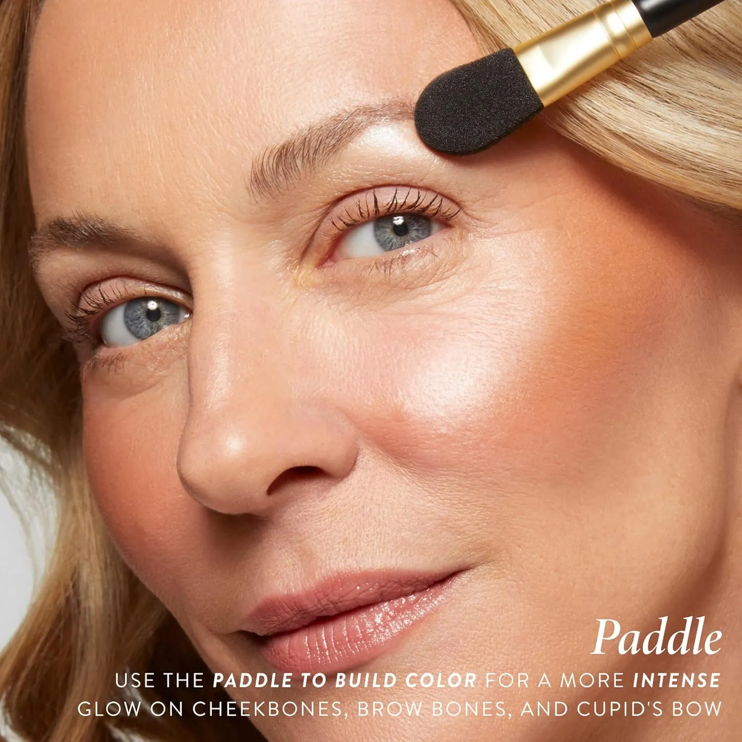 LAURA GELLER NEW YORK Dual-Ended Highlighter Brush - Multipurpose Makeup Brush for Highlighter, Blush, Bronzer and More - Includes Dual-Fiber Vegan Bristles and Satin Paddle for Flawless Application