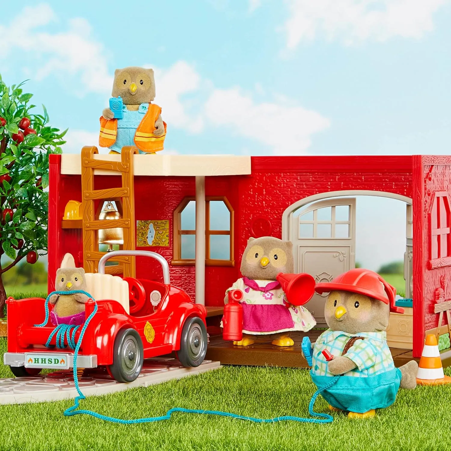 Li'l Woodzeez – 16 Pcs Safety Department Dollhouse Playset – Fire Truck, Miniature Furnitures & Accessories Included – Stackable Toy Pretend Play for Kids 3 