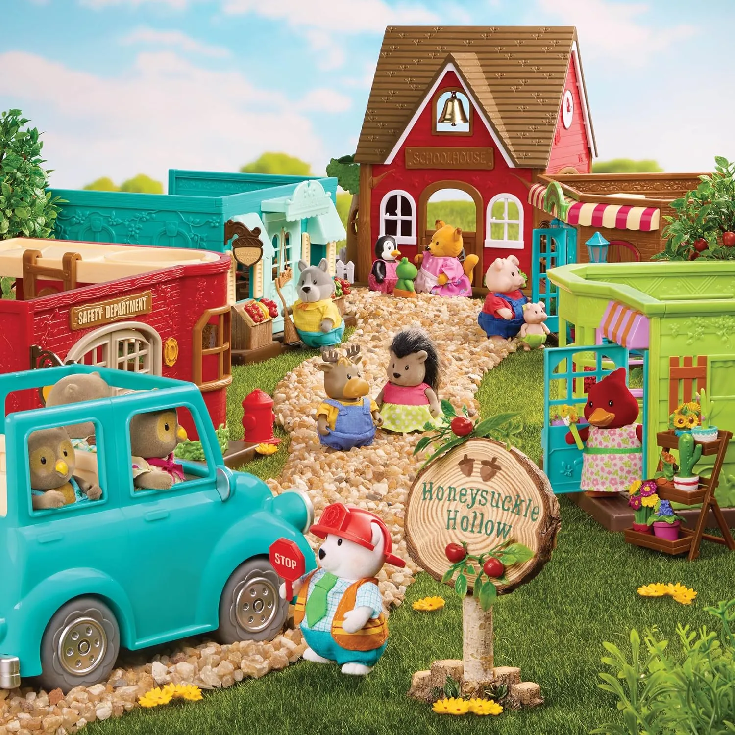 Li’l Woodzeez – Woodland Schoolhouse – Dollhouse Playset – 1 Doll Figure, Miniature Furnitures & Accessories Included - Pretend Play for Kids Age 3 
