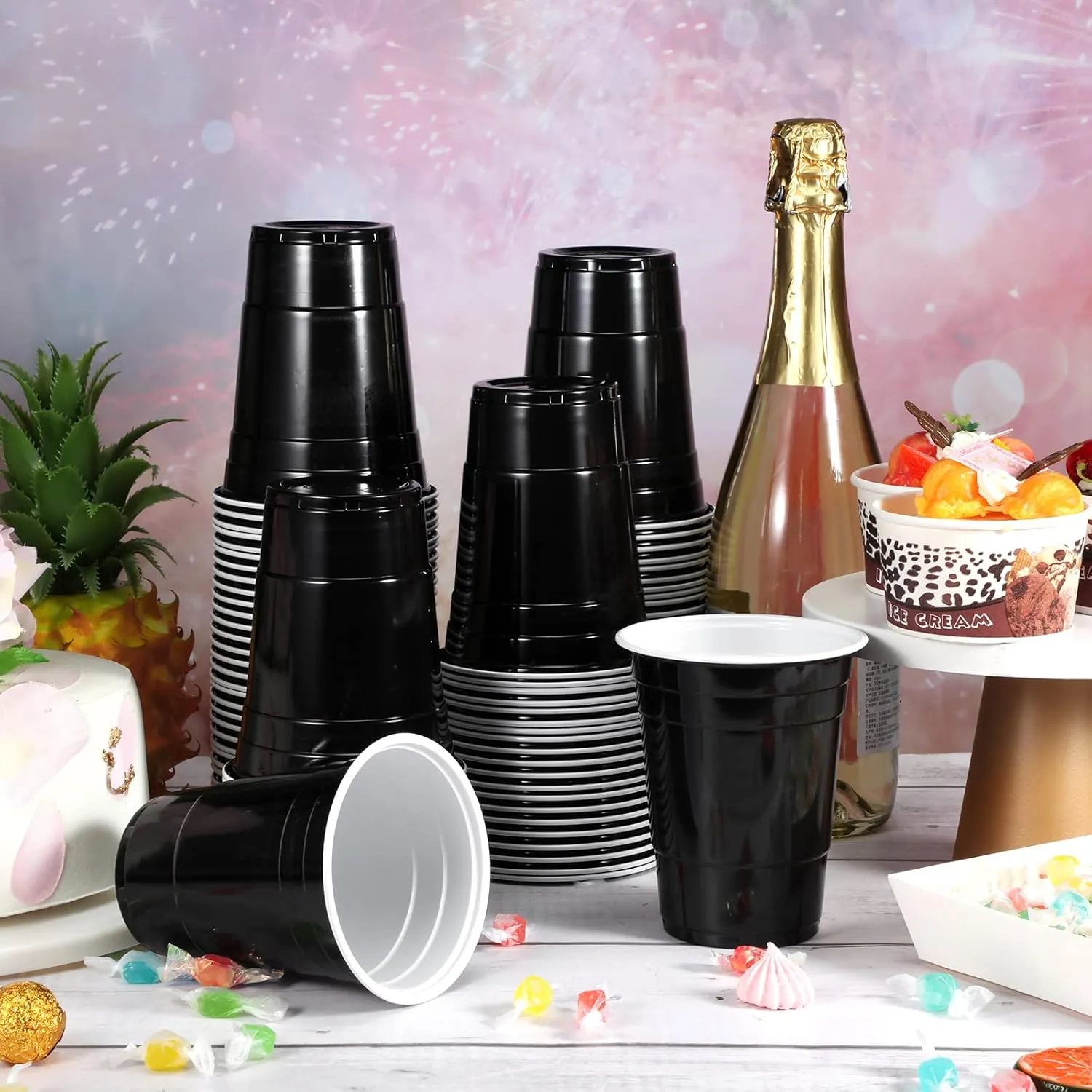 Lounsweer 100 Pack 16 Ounce Plastic Party Cups Disposable Heavy Duty Drinking Water Cups for Wedding New Year Baby Shower Festival Picnics Barbecues Supplies(Black, White)