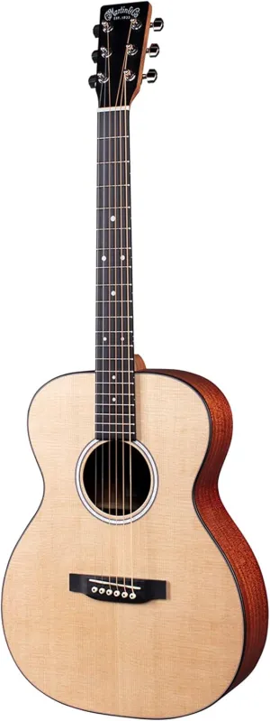 Martin Guitar 000Jr-10 Junior Acoustic Guitar with Gig Bag, Sitka Spruce Construction, Satin Finish, 000 Junior-14 Fret, and Junior Neck Shape