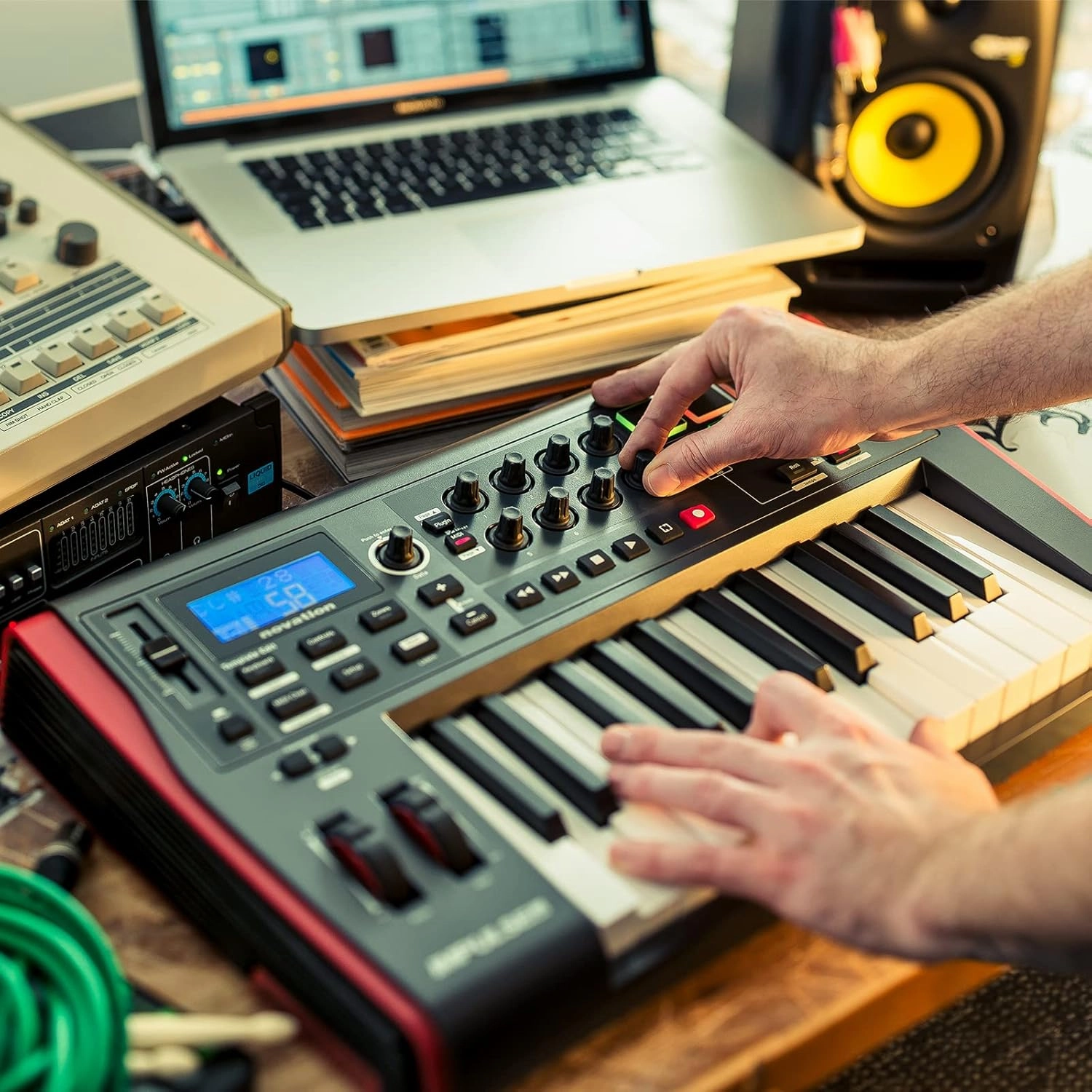 Novation Impulse 61 Keys USB bus-powered MIDI Controller Keyboard – Robust, ultra-responsive, full-size piano keyboard with aftertouch and velocity-sensitive pads – works on Mac or Windows