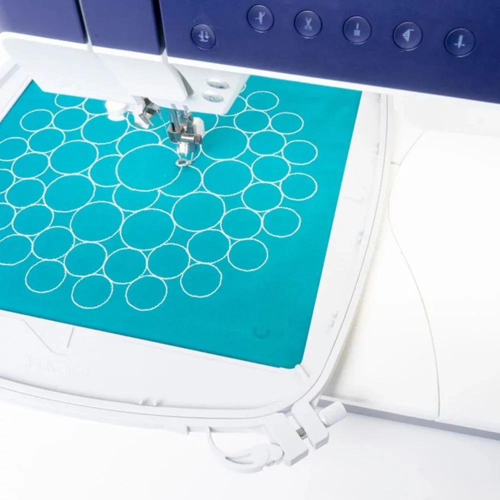 PFAFF® creative™ Grand Quilters Hoop 260 x 260 mm