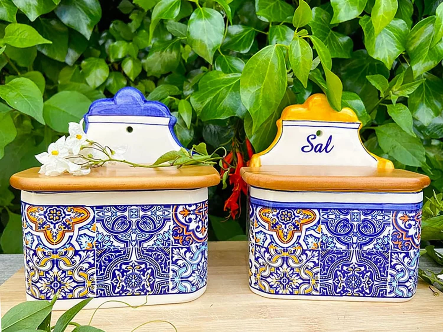 Portuguese Pottery Alcobaça Ceramic Decorative Salt Cellar with Lid for Kitchen (Blue), 6 inch x 4 inch x 6.5 inch Inch (L x W x H) (Salt Holder)